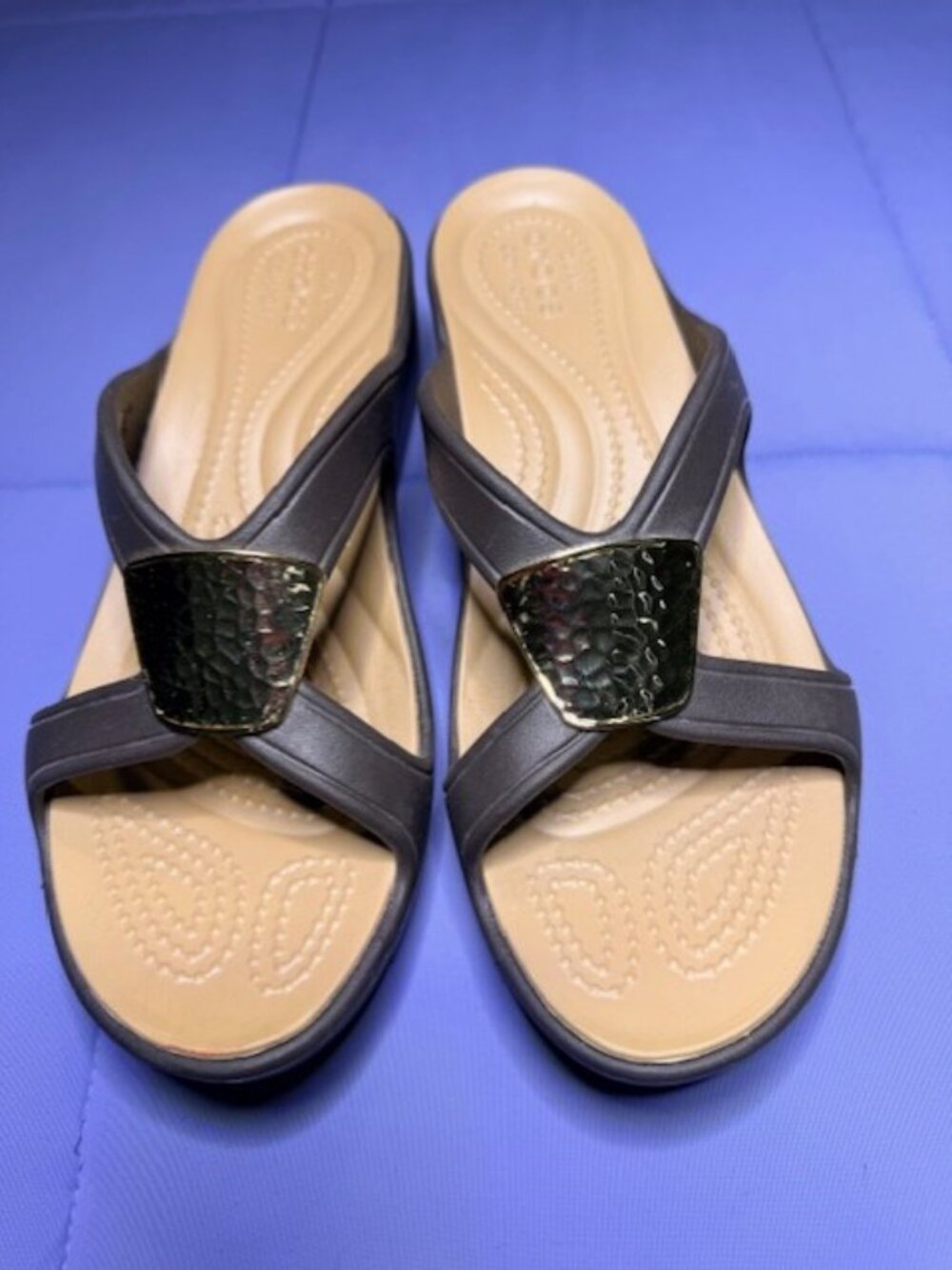Crocs Sanrah Embellished Wedge Sandals, Size 8
